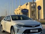 Toyota Camry 2017 года за 14 900 000 тг. в Шымкент – фото 4