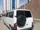 Volkswagen Caravelle 1999 года за 5 000 000 тг. в Астана – фото 3