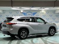 Toyota Highlander 2022 годаfor26 800 000 тг. в Астана