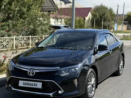 Toyota Camry 2017 года за 12 200 000 тг. в Шымкент – фото 3
