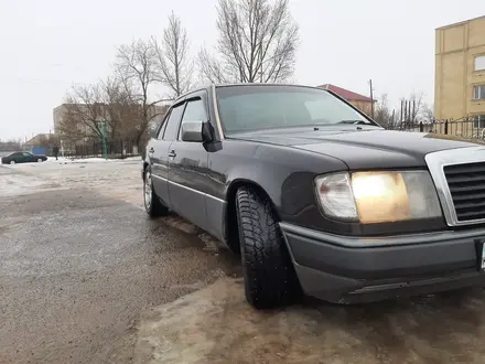 Mercedes-Benz E 300 1993 года за 1 200 000 тг. в Уральск – фото 8