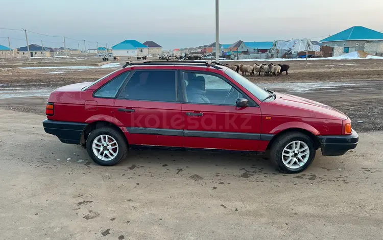 Volkswagen Passat 1993 годаfor700 000 тг. в Актобе