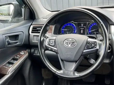 Toyota Camry 2018 года за 13 390 000 тг. в Актобе – фото 6