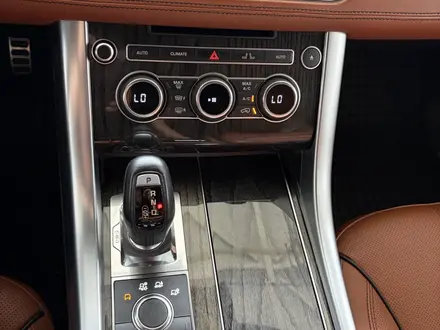 Land Rover Range Rover Sport 2013 года за 18 800 000 тг. в Алматы – фото 3