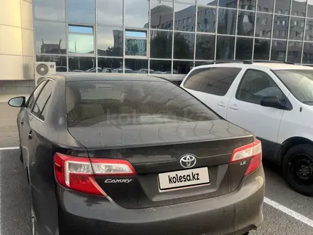 Toyota Camry 2013 года за 5 200 000 тг. в Актобе – фото 3