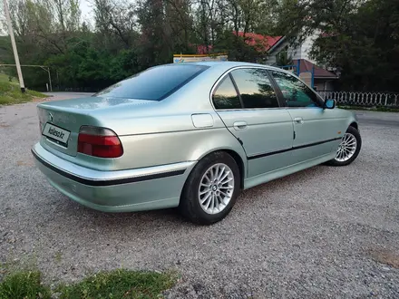 BMW 528 1998 года за 2 950 000 тг. в Шымкент – фото 12