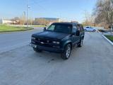 Chevrolet Tahoe 1996 годаүшін1 500 000 тг. в Житикара