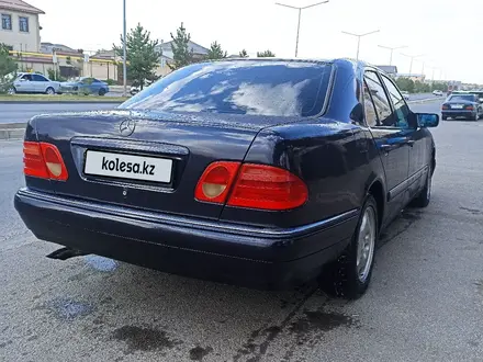 Mercedes-Benz E 280 1996 года за 3 000 000 тг. в Шымкент – фото 2