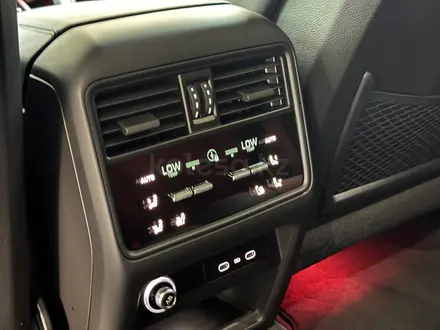 Porsche Cayenne Coupe V6 2026 года за 82 500 000 тг. в Алматы – фото 35