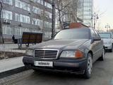 Mercedes-Benz C 180 1994 года за 1 300 000 тг. в Алматы