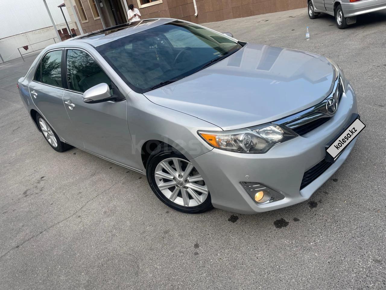 Toyota Camry 2012 г.