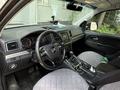Volkswagen Amarok 2017 года за 17 500 000 тг. в Алматы – фото 11