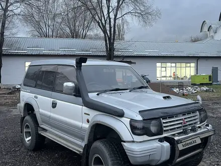 Mitsubishi Pajero 1996 года за 5 800 000 тг. в Алматы – фото 2