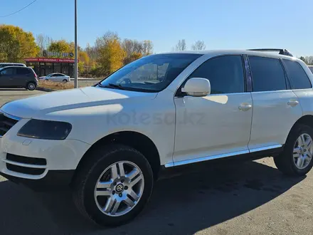 Volkswagen Touareg 2005 года за 4 000 000 тг. в Усть-Каменогорск – фото 4