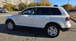 Volkswagen Touareg 2005 года за 4 500 000 тг. в Усть-Каменогорск – фото 3