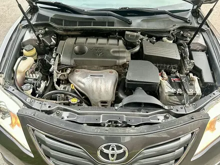 Toyota Camry 2011 года за 5 500 000 тг. в Актобе – фото 15
