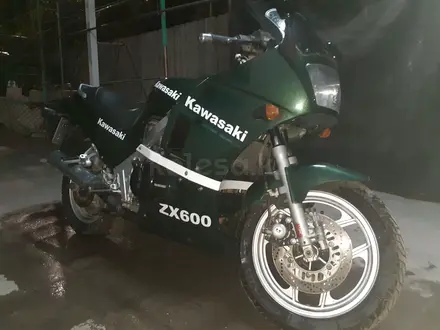 Kawasaki  GPX 600 1998 года за 600 000 тг. в Тараз