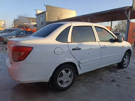 ВАЗ (Lada) Granta 2190 2013 года за 1 800 000 тг. в Уральск – фото 3