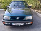 Volkswagen Vento 1994 года за 1 700 000 тг. в Караганда