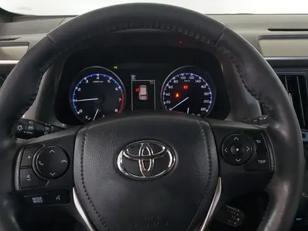 Toyota RAV4 2018 года за 10 660 000 тг. в Шымкент – фото 16