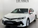 Toyota Camry 2021 года за 15 050 000 тг. в Астана