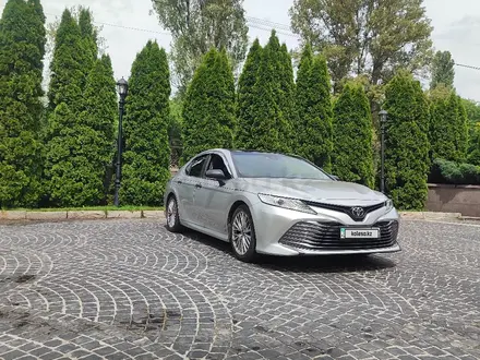 Toyota Camry 2019 года за 12 400 000 тг. в Алматы – фото 3