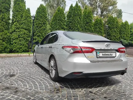 Toyota Camry 2019 года за 12 400 000 тг. в Алматы – фото 6