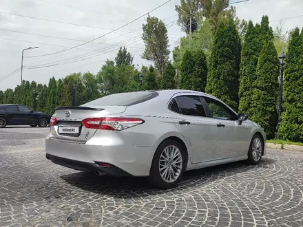 Toyota Camry 2019 года за 12 400 000 тг. в Алматы – фото 7
