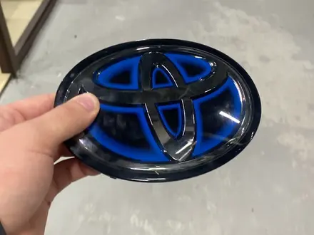 Эмблема Гибрит Toyota за 30 000 тг. в Алматы