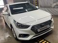 Hyundai Accent 2018 года за 7 200 000 тг. в Астана – фото 2