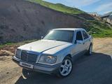 Mercedes-Benz E 320 1993 года за 3 200 000 тг. в Шымкент – фото 2