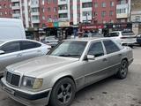 Mercedes-Benz E 200 1992 годаүшін1 300 000 тг. в Караганда – фото 2