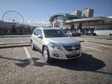 Volkswagen Tiguan 2011 года за 5 700 000 тг. в Алматы