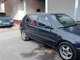 Volkswagen Golf 1994 года за 1 700 000 тг. в Шымкент