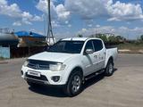 Mitsubishi L200 2013 годаүшін6 600 000 тг. в Астана – фото 2