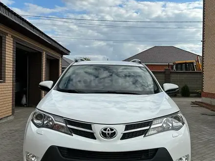 Toyota RAV4 2014 года за 11 700 000 тг. в Актобе