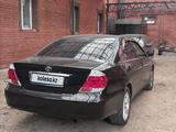 Toyota Camry 2005 годаүшін2 800 000 тг. в Астана – фото 2
