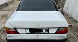 Mercedes-Benz E 200 1992 года за 1 200 000 тг. в Шу – фото 4