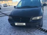 Chrysler Voyager 1997 года за 1 500 000 тг. в Атырау – фото 4