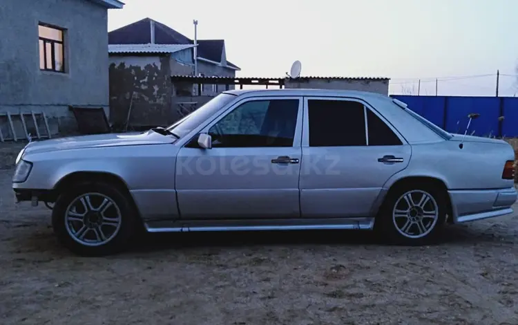 Mercedes-Benz E 230 1991 годаfor800 000 тг. в Кызылорда