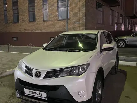 Toyota RAV4 2014 года за 10 000 000 тг. в Актобе
