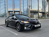 Toyota Camry 2020 годаүшін12 600 000 тг. в Астана – фото 2