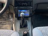 Volkswagen Passat 1997 года за 1 900 000 тг. в Семей – фото 5