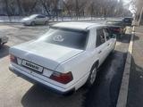 Mercedes-Benz E 220 1990 годаfor1 900 000 тг. в Талдыкорган – фото 4