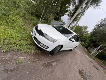 Skoda Rapid 2013 года за 2 380 000 тг. в Алматы – фото 3