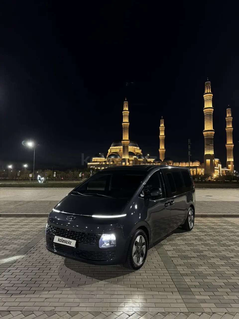 Hyundai Staria, 2022