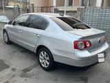 Volkswagen Passat 2005 годаүшін3 600 000 тг. в Алматы – фото 5