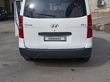 Hyundai H-1 2013 года за 8 165 550 тг. в Алматы – фото 2