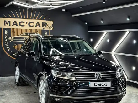 Volkswagen Touareg 2015 года за 14 999 999 тг. в Астана