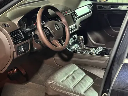 Volkswagen Touareg 2015 года за 14 999 999 тг. в Астана – фото 10